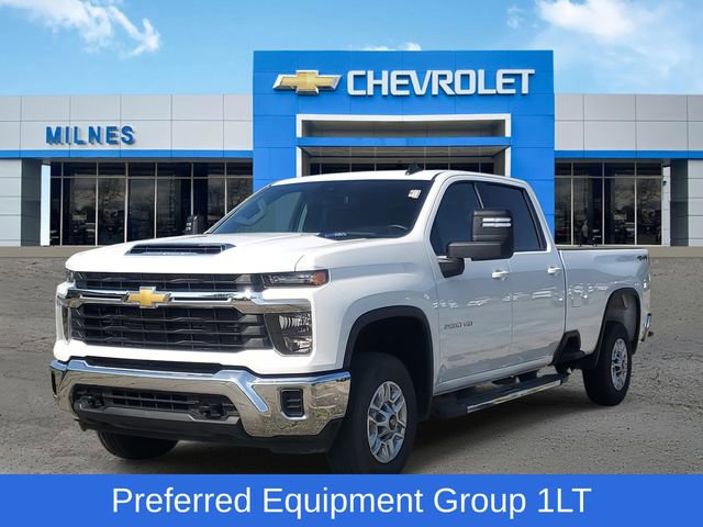 Used 2024 Chevrolet Silverado 2500 LT image 2