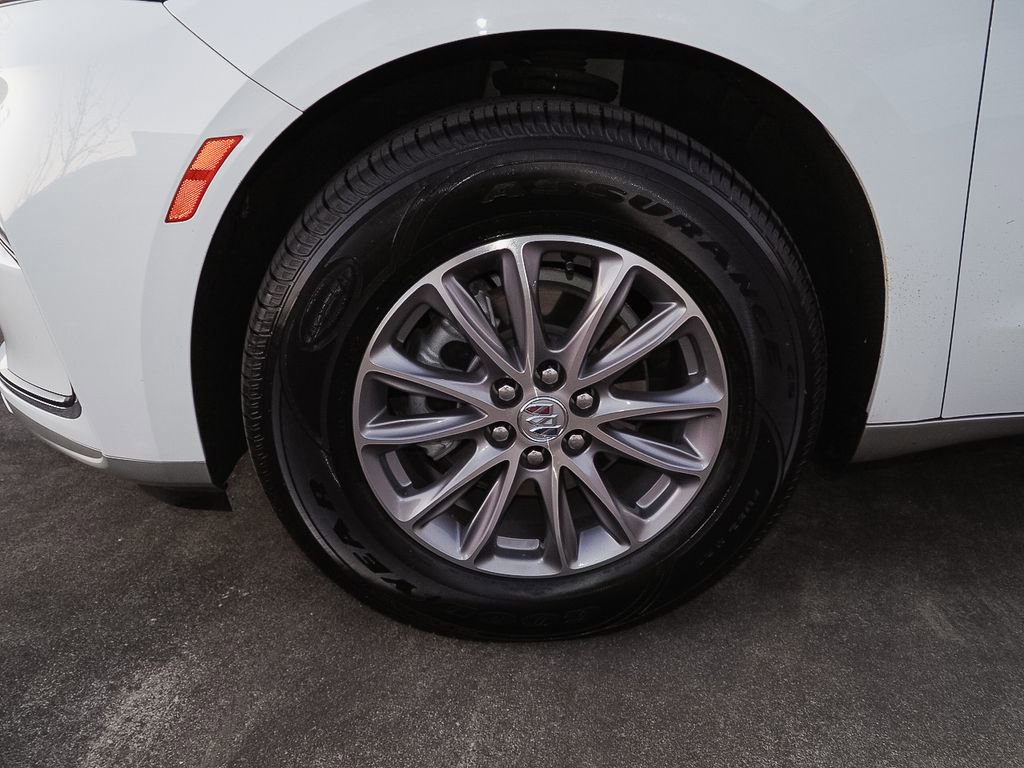 Certified 2023 Buick Enclave Essence image 39