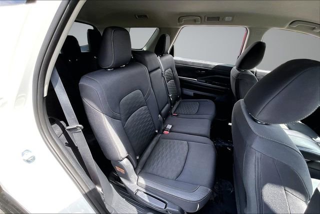 Certified 2024 Nissan Pathfinder SV FWD image 24