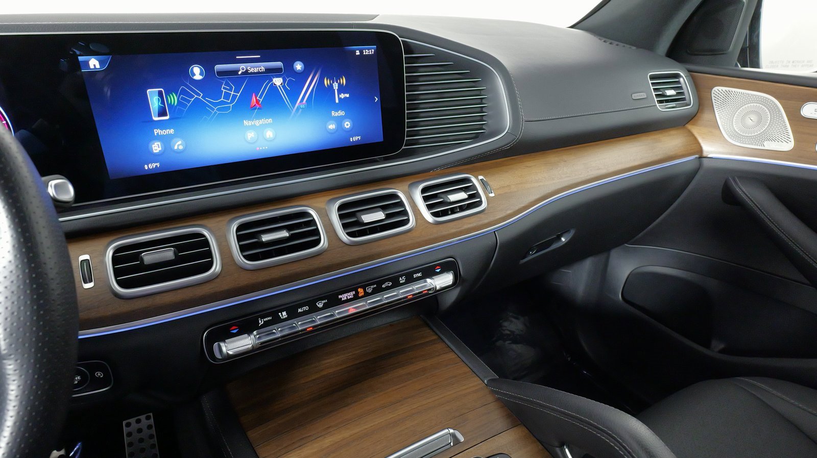 Used 2024 Mercedes-Benz GLS 450 4MATIC w/ AMG Line Exterior image 53