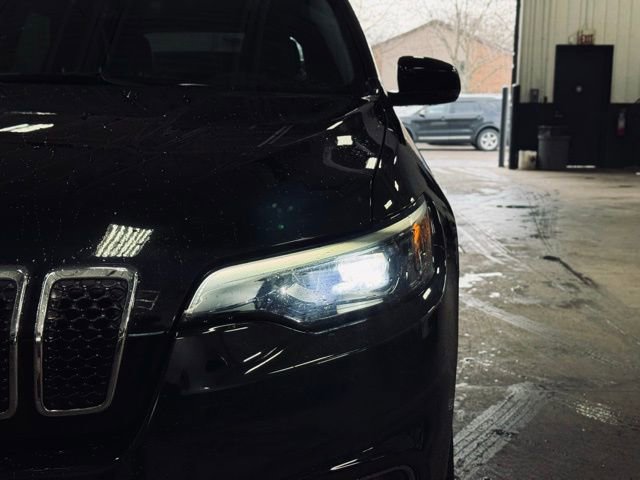 Used 2022 Jeep Cherokee Limited image 3