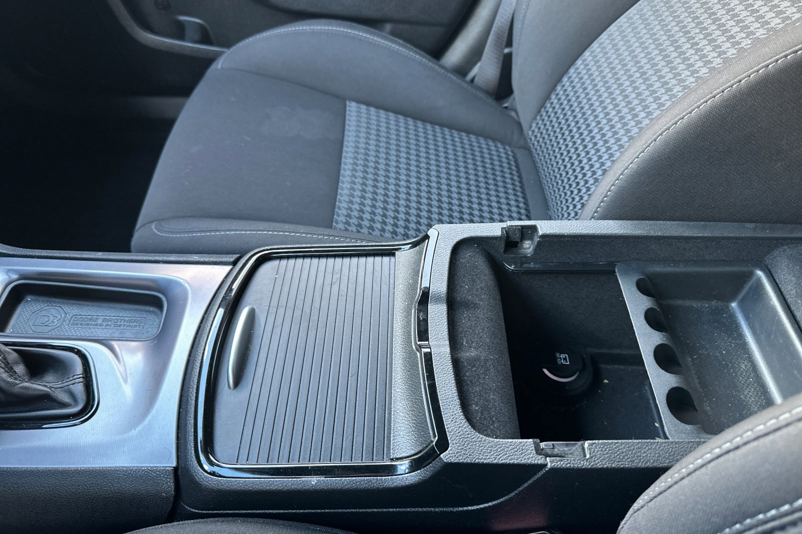 Used 2021 Dodge Charger R/T w/ Blacktop Package image 31