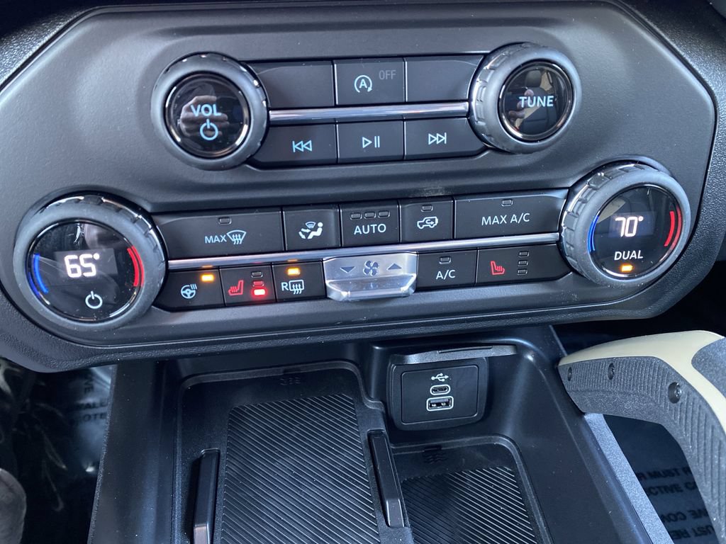 New 2026 Ford Bronco Badlands AWD/4WD image 24