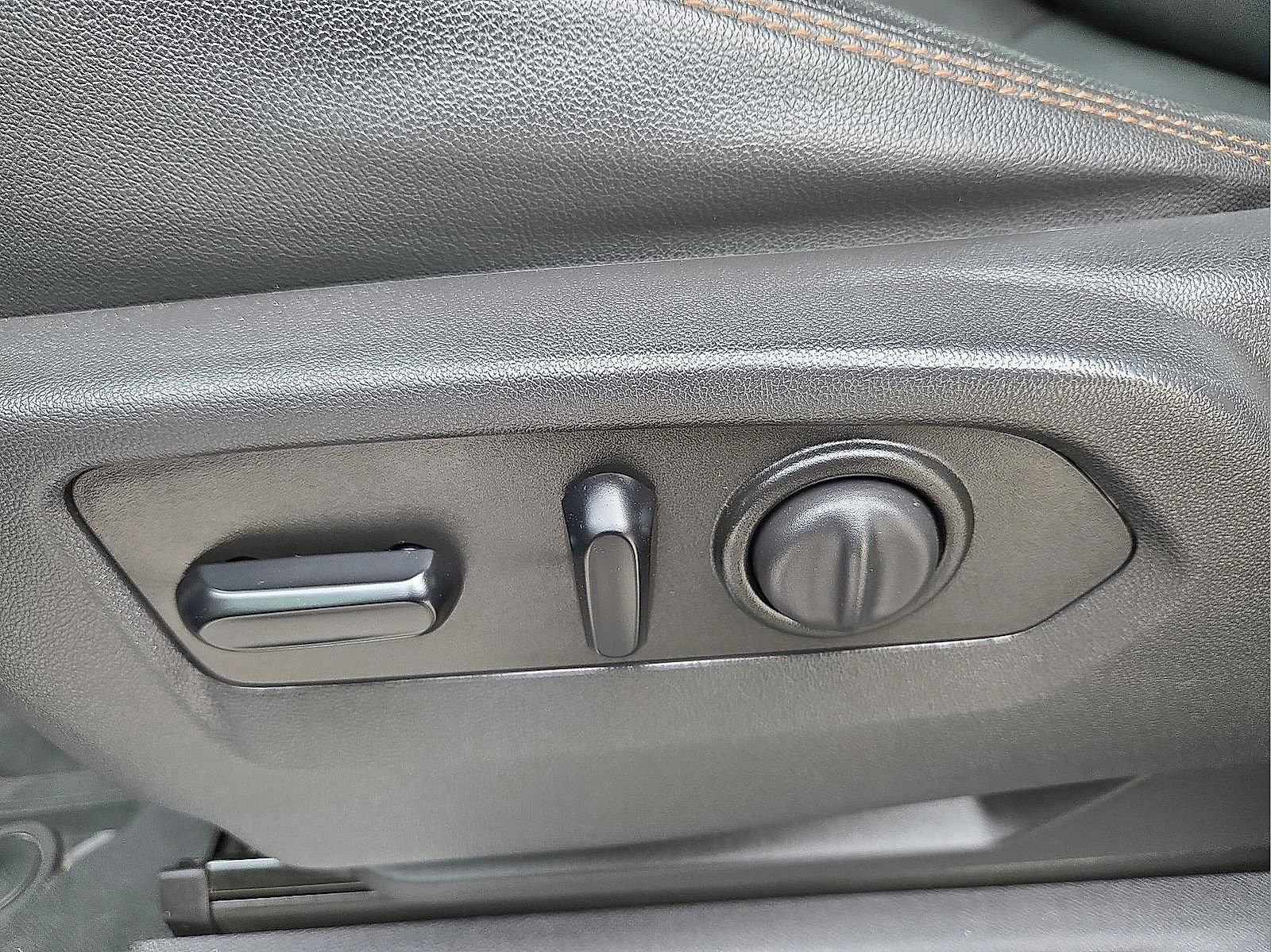 Certified 2019 GMC Sierra 1500 AT4 w/ AT4 Premium Package image 14