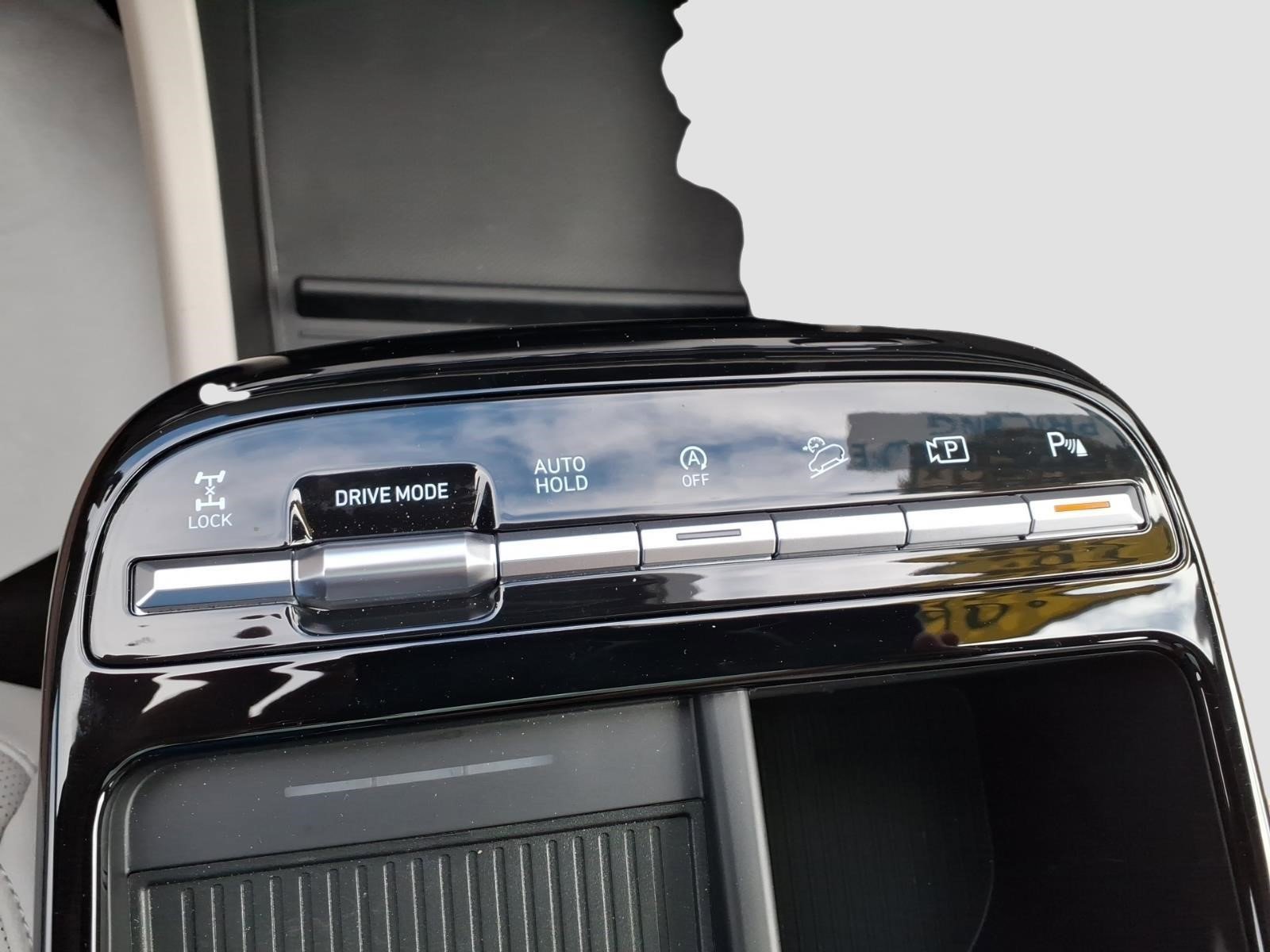 Used 2025 Hyundai Tucson Limited image 21