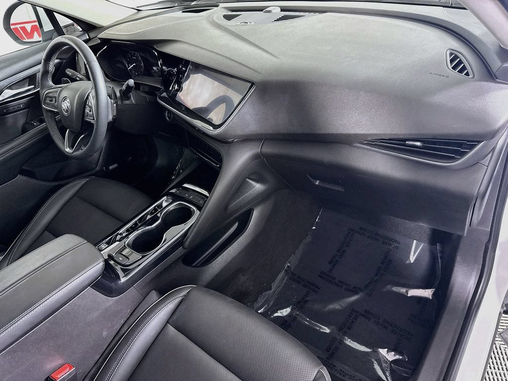 Used 2022 Buick Envision Essence w/ Technology Package I FWD image 31