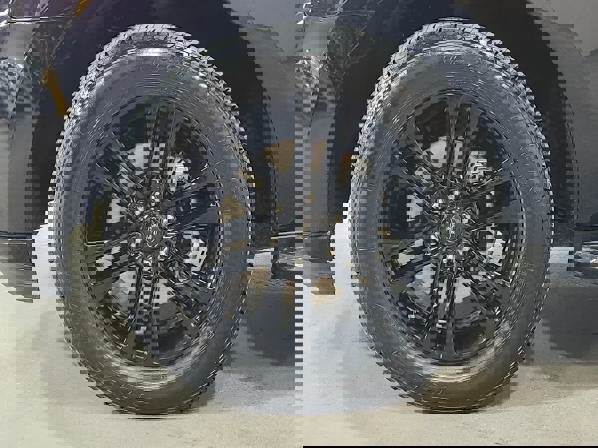 Used 2022 Ford Expedition XLT image 28