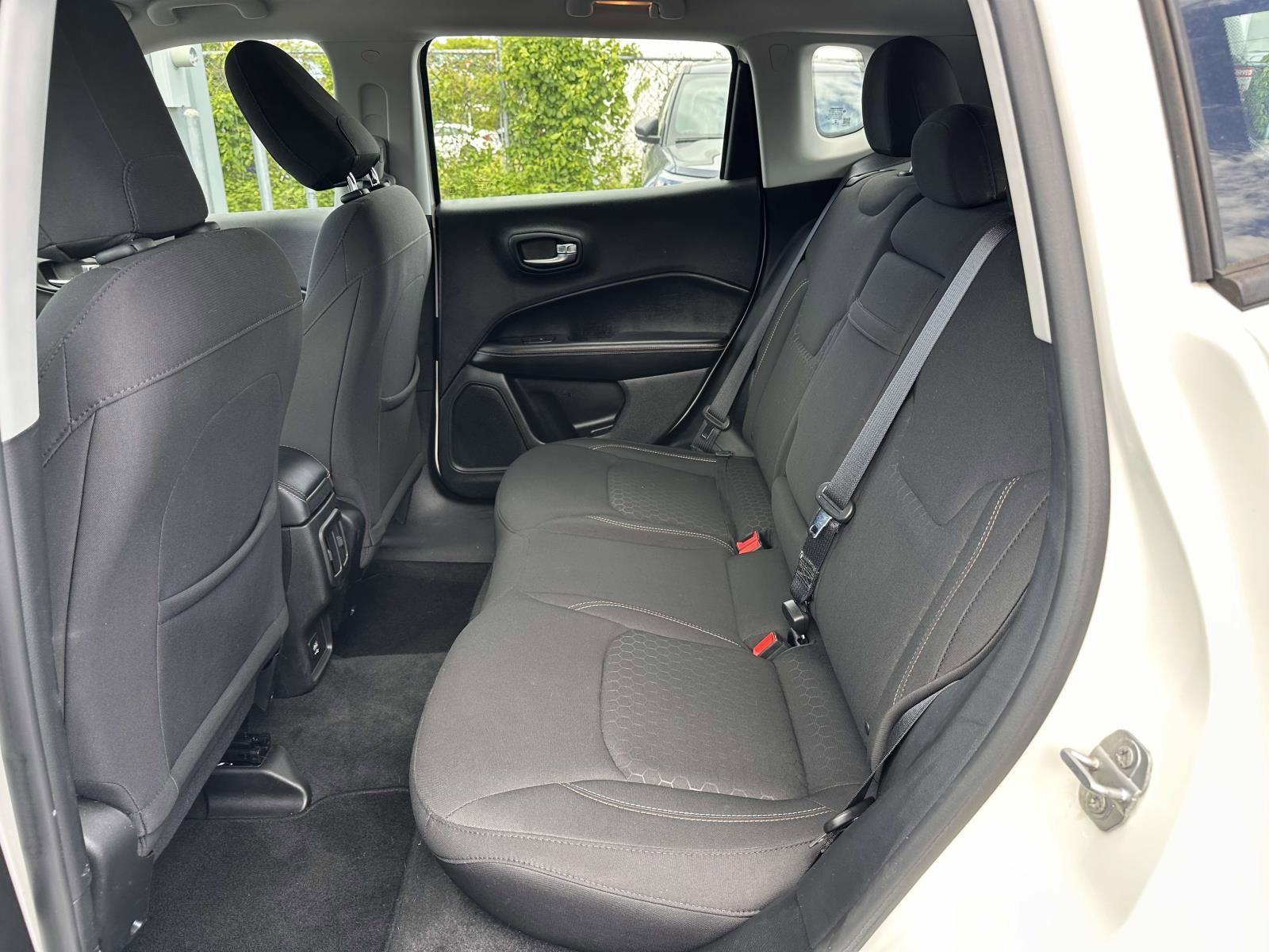 Used 2018 Jeep Compass Sport AWD/4WD image 13