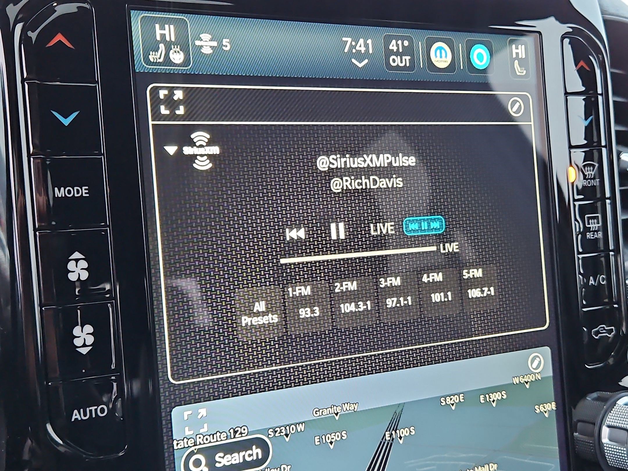 Used 2023 RAM 3500 Limited image 26