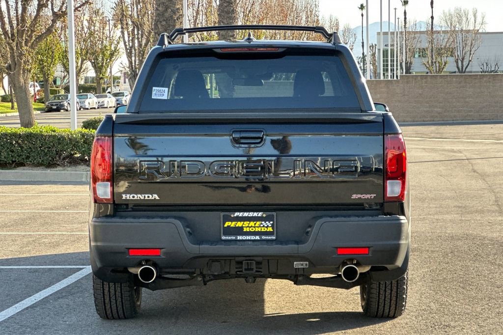 Certified 2024 Honda Ridgeline Sport image 5