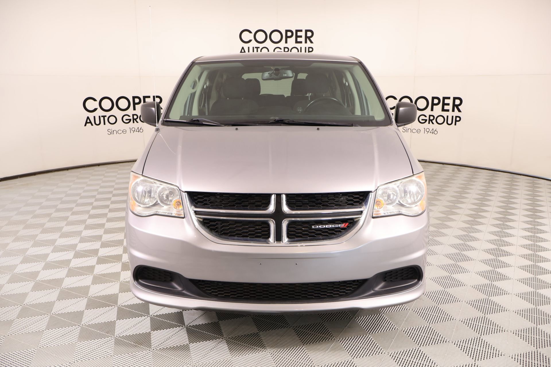 Used 2017 Dodge Grand Caravan SE w/ Power Window Group FWD image 8