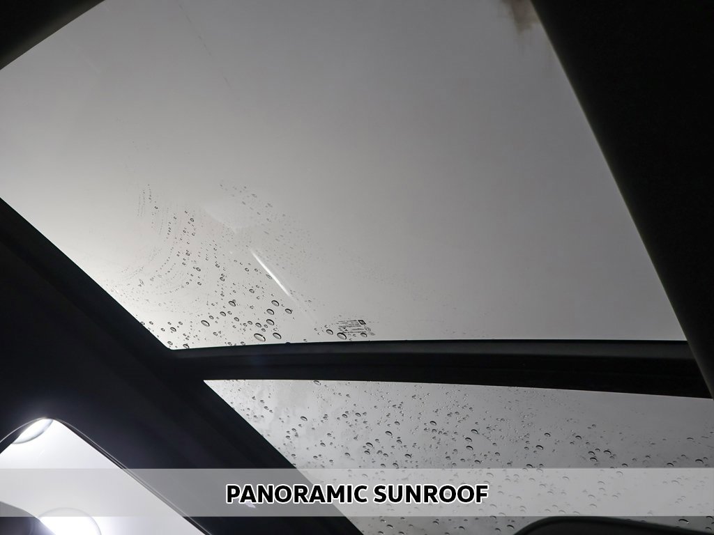 Used 2021 GMC Yukon Denali w/ Denali Premium Package image 4