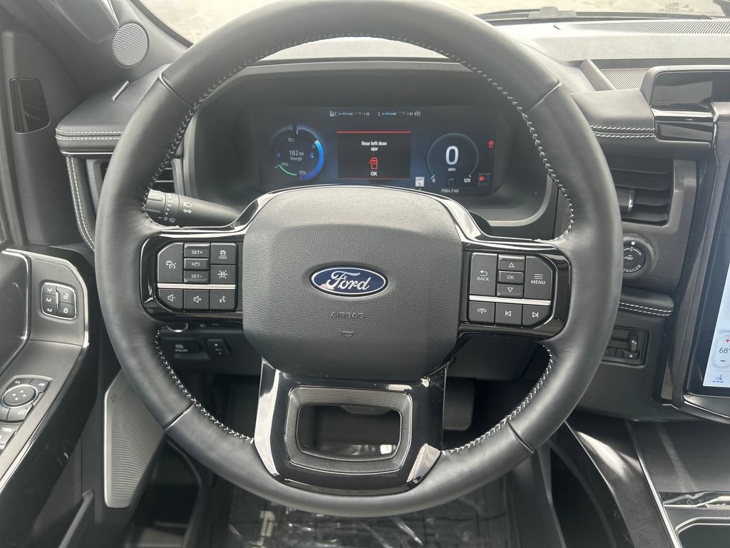 Used 2025 Ford F150 Lightning Platinum AWD/4WD image 17