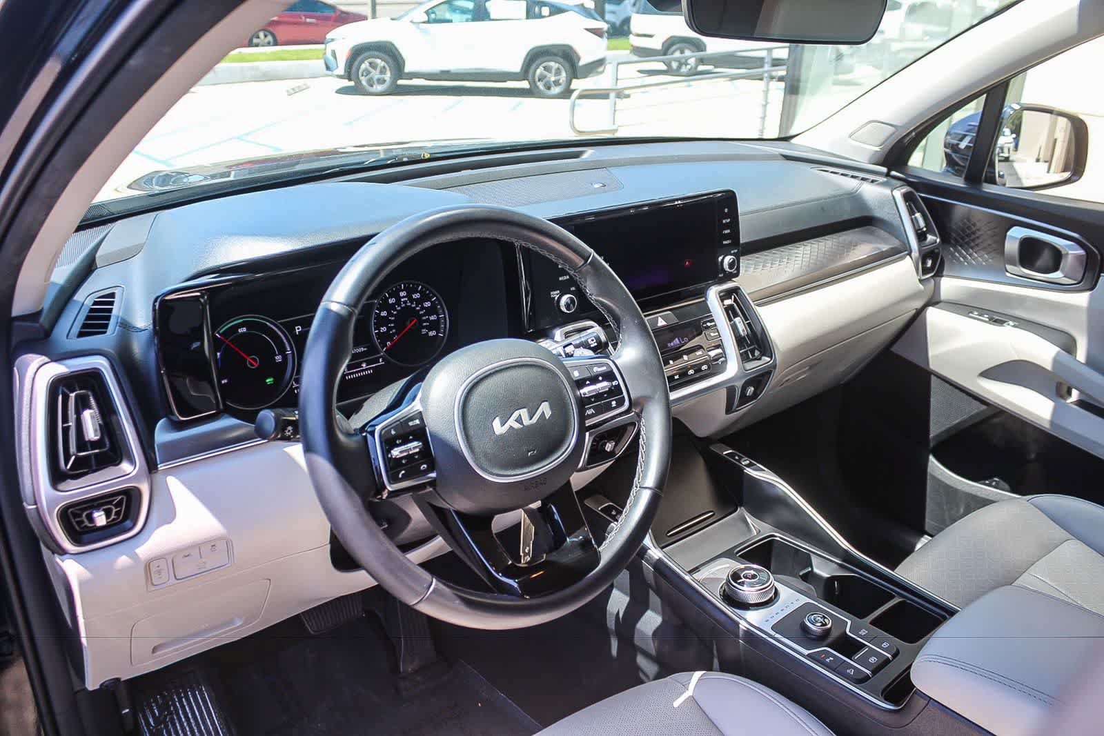 Used 2023 Kia Sorento EX FWD image 22