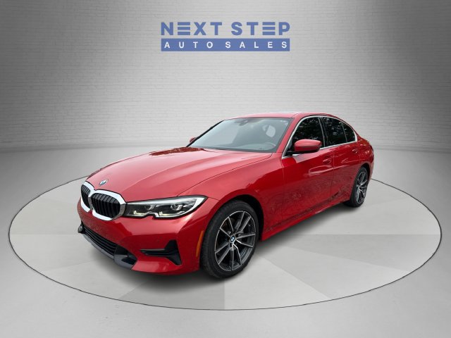 Used 2020 BMW 330i xDrive Sedan w/ Convenience Package AWD/4WD image 3