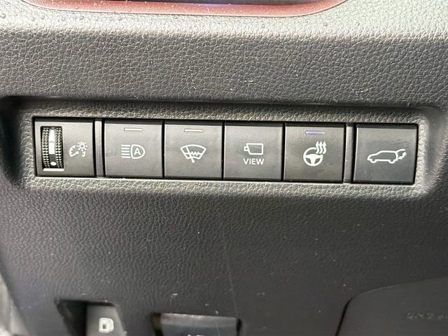 Used 2019 Toyota RAV4 Limited AWD/4WD image 10