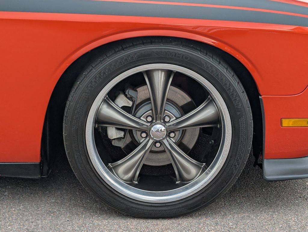 Used 2009 Dodge Challenger R/T RWD image 10
