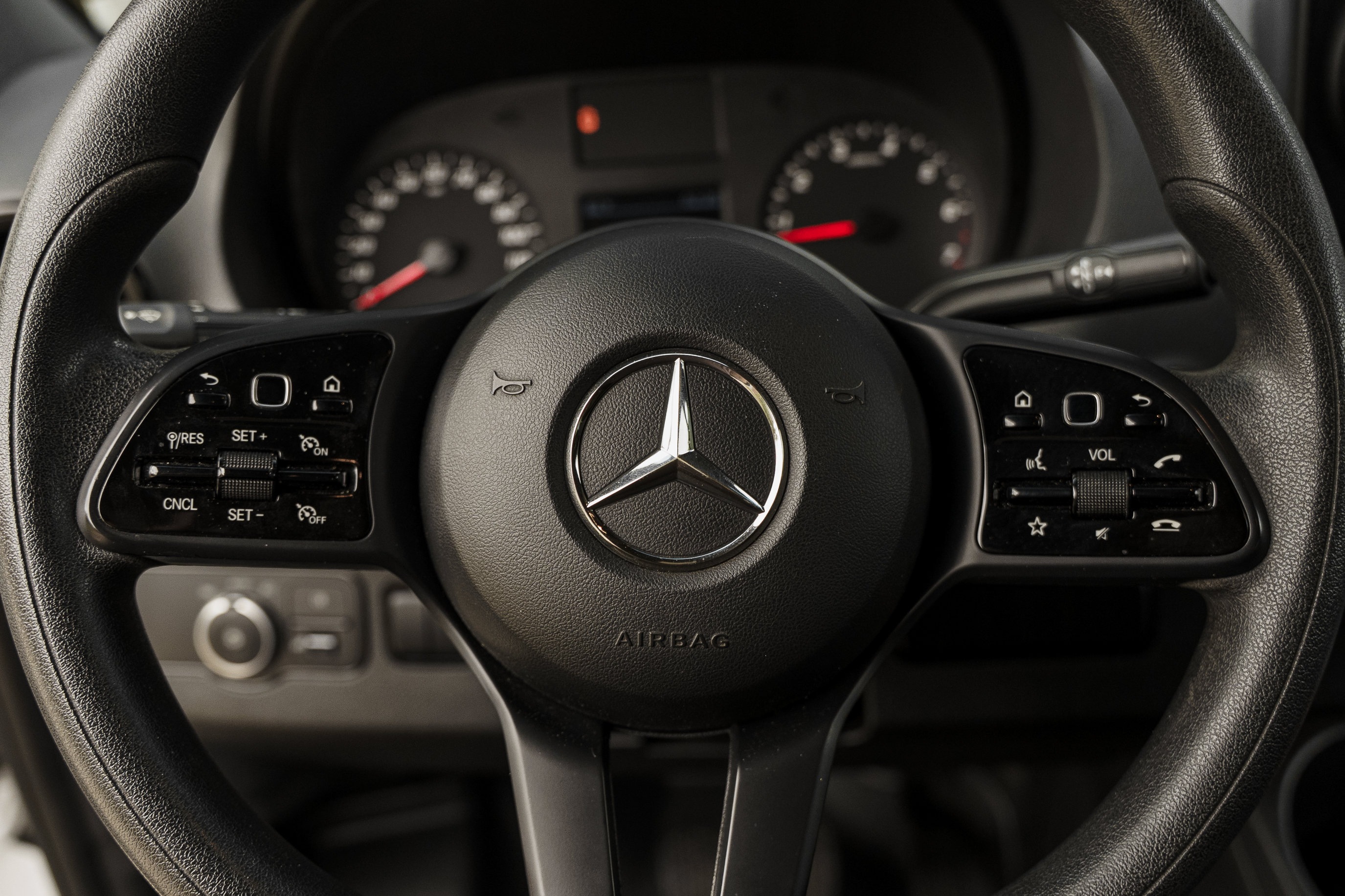 Used 2020 Mercedes-Benz Sprinter 2500 image 13