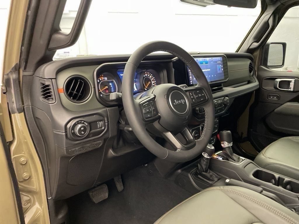 New 2026 Jeep Gladiator Mojave AWD/4WD image 14