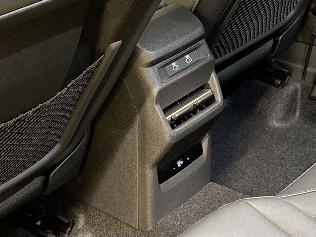 New 2026 Audi Q3 quattro 2.0T AWD/4WD image 16