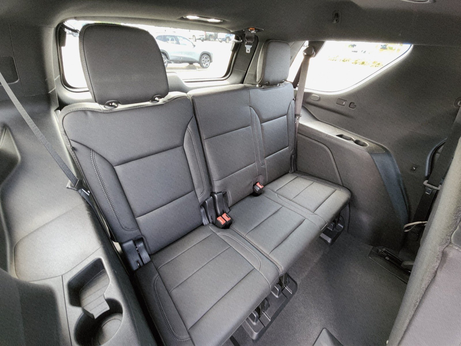 Used 2022 Chevrolet Tahoe LT w/ Luxury Package AWD/4WD image 19