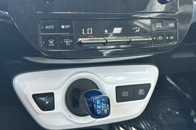 Certified 2017 Toyota Prius Two w/ Prius Two Safety Plus Package FWD image 23