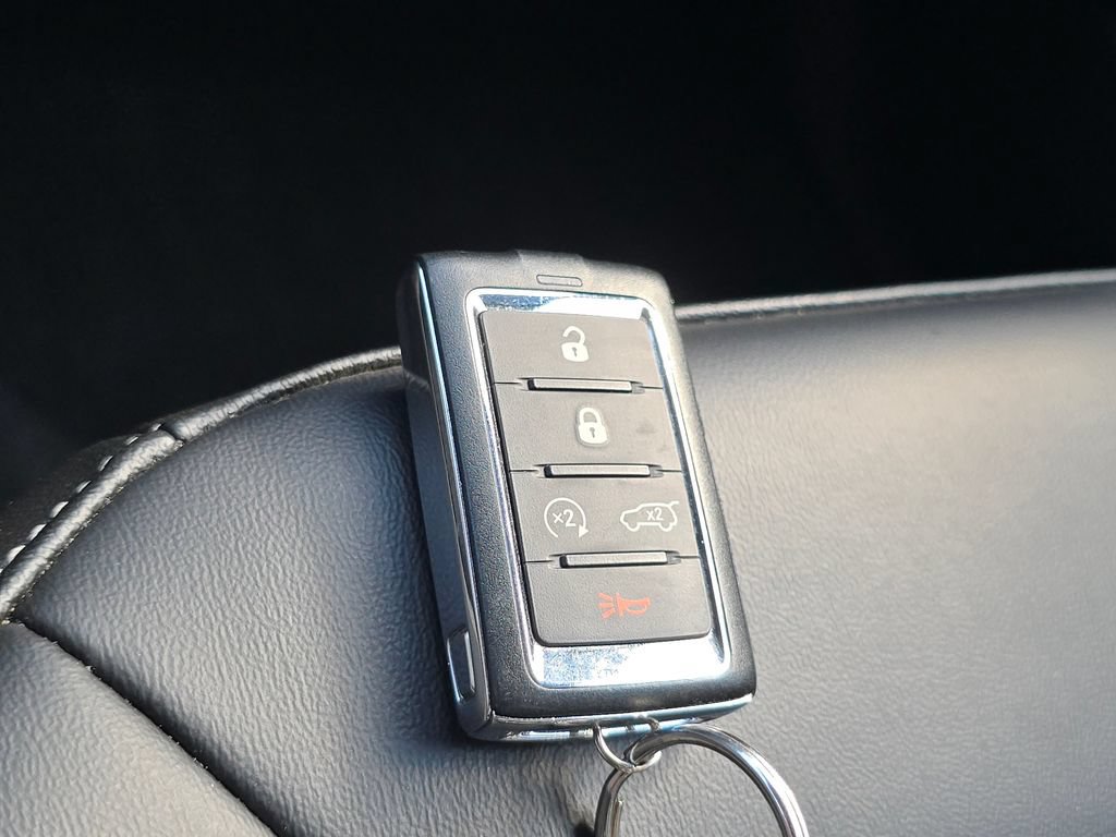 Used 2024 Jeep Grand Cherokee Limited AWD/4WD image 37