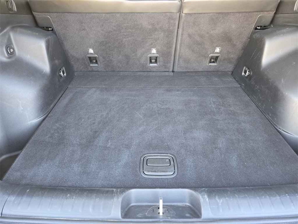 Used 2020 Jeep Cherokee Latitude Plus w/ Comfort/Convenience Group image 32