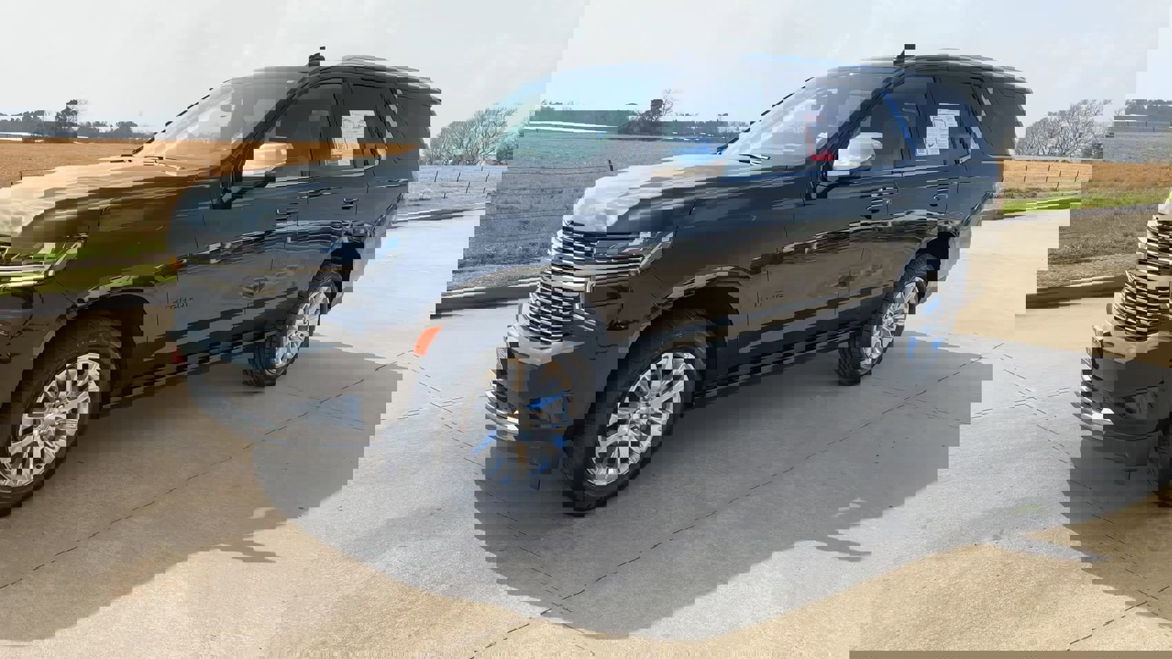 Used 2023 Chevrolet Tahoe Premier image 5