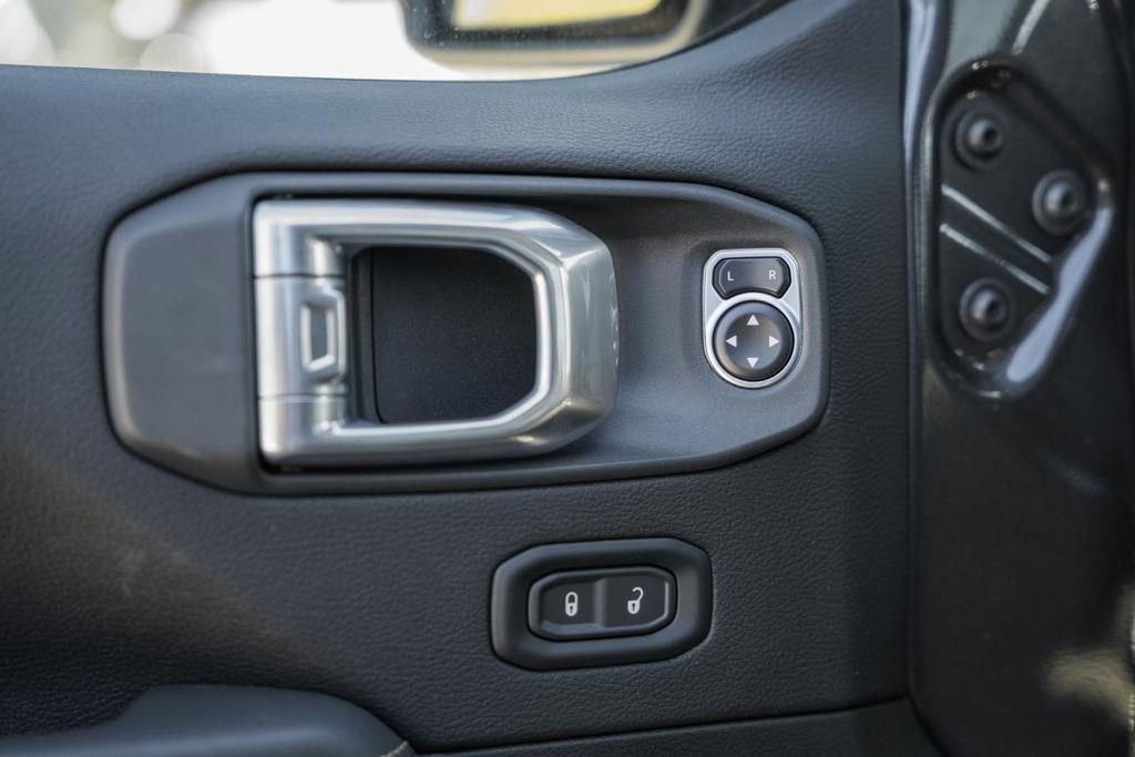 New 2025 Jeep Wrangler Sahara w/ Technology Group image 36