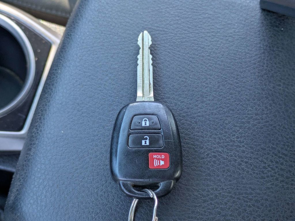 Used 2021 Toyota Tacoma SR5 RWD image 26