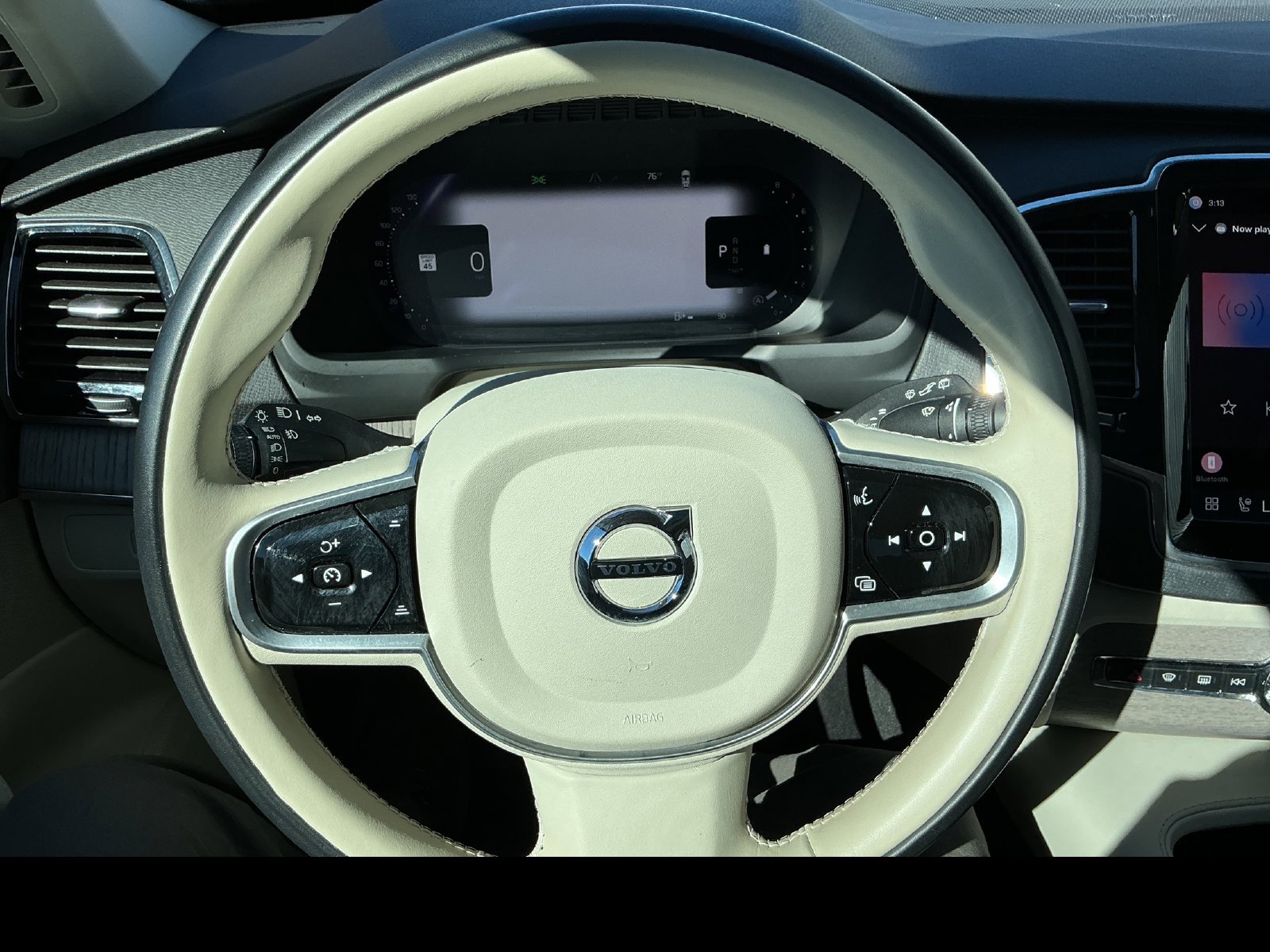 Certified 2023 Volvo XC90 B6 Plus w/ Protection Package Premier AWD/4WD image 14