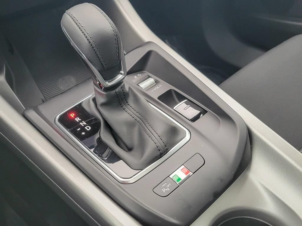 New 2025 Alfa Romeo Tonale AWD/4WD image 17