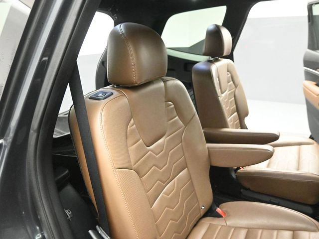 Used 2022 Kia Telluride SX w/ SX Prestige Package image 27