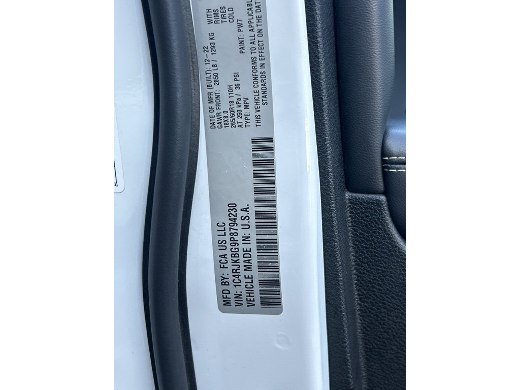 Used 2023 Jeep Grand Cherokee L Limited image 25