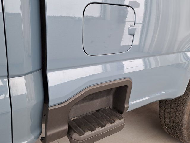 Used 2023 Ford F350 Lariat w/ Sport Appearance Package image 31