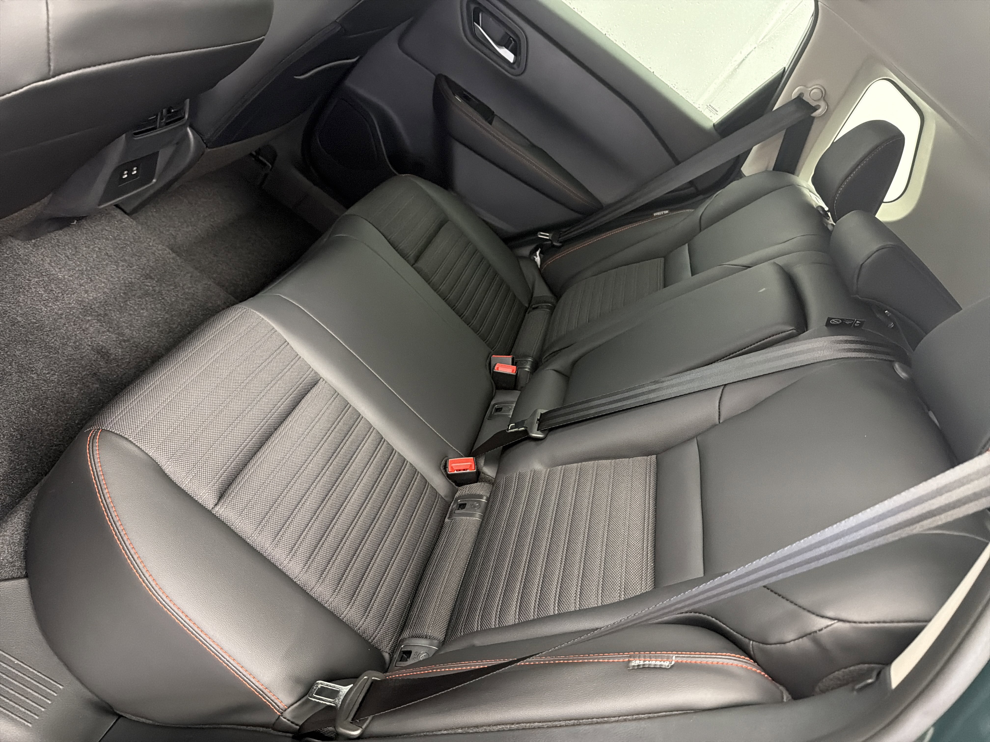 New 2026 Nissan Rogue SV image 10