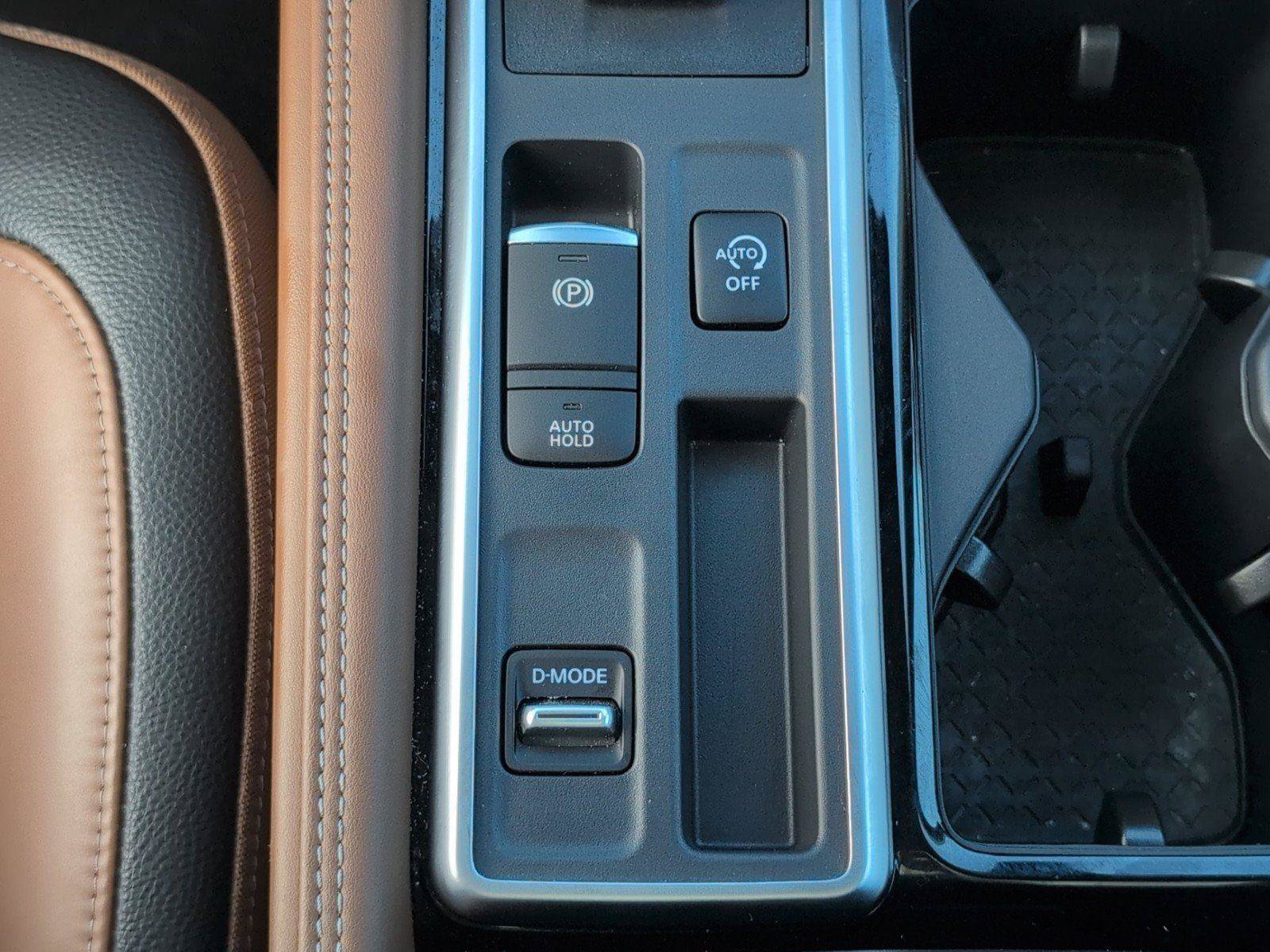 Used 2023 Nissan Pathfinder Platinum FWD image 26
