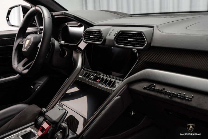 Used 2024 Lamborghini Urus S image 50
