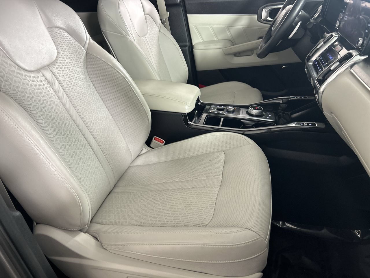 Used 2023 Kia Sorento SX Prestige AWD/4WD image 27