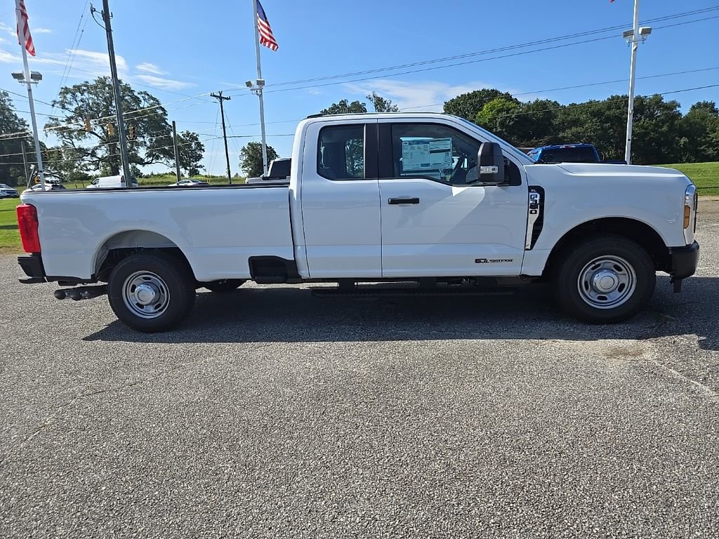 New 2026 Ford F350 XL image 4