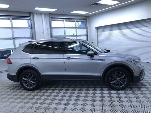 Used 2022 Volkswagen Tiguan SE image 36