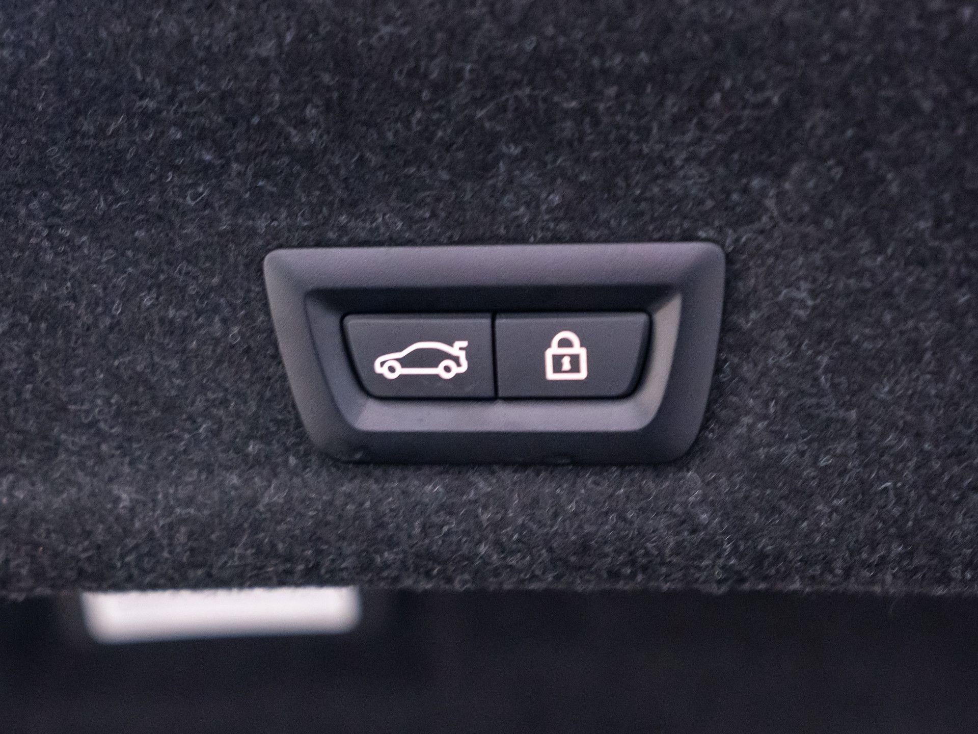 Used 2023 BMW M3 Competition w/ M Carbon Exterior Package AWD/4WD image 41