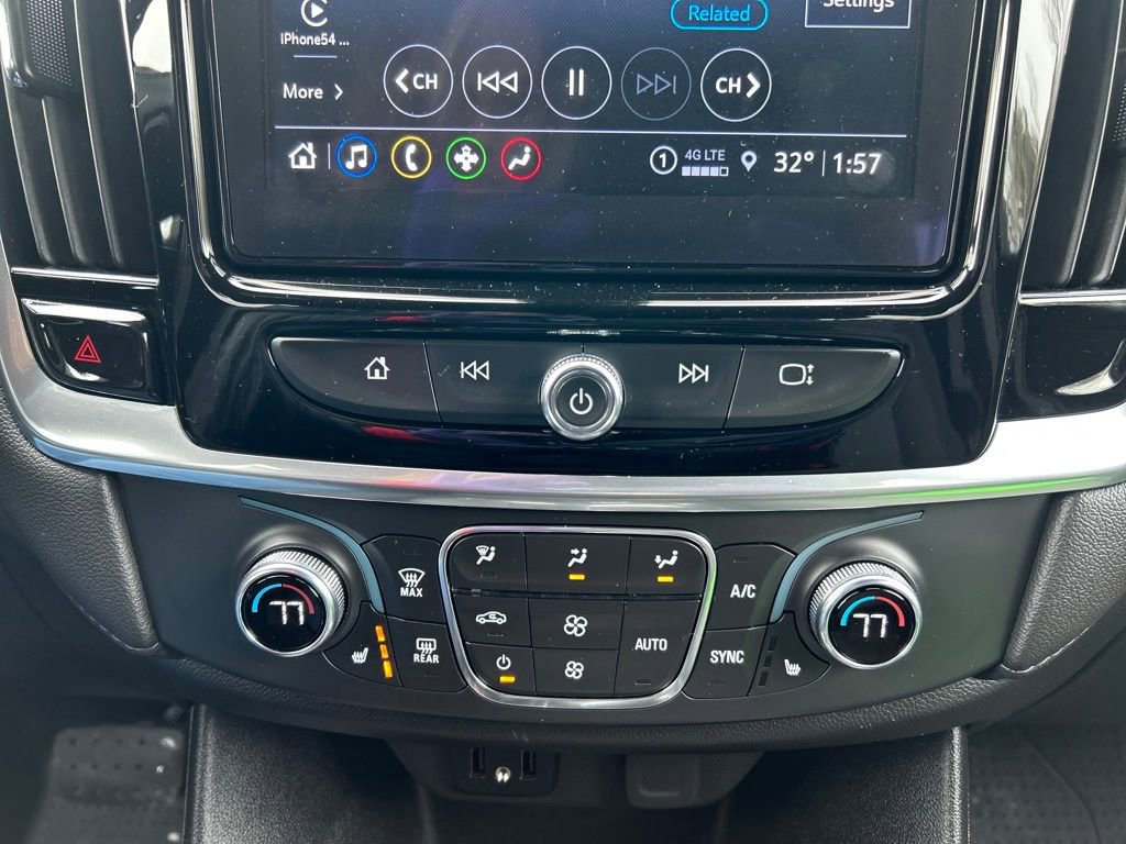 Used 2023 Chevrolet Traverse LT image 29