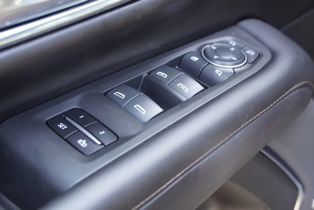Used 2023 Chevrolet Tahoe High Country AWD/4WD image 21