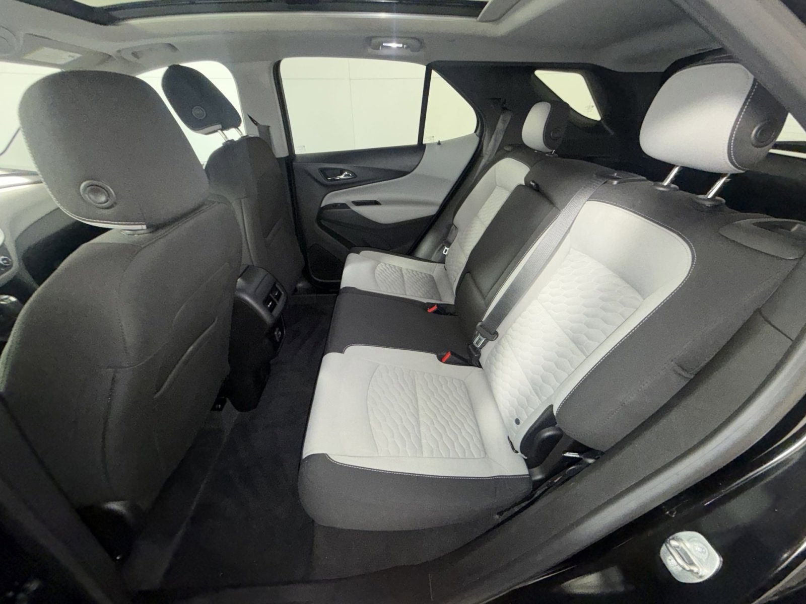 Used 2019 Chevrolet Equinox LT w/ Sun & Navigation Package image 25