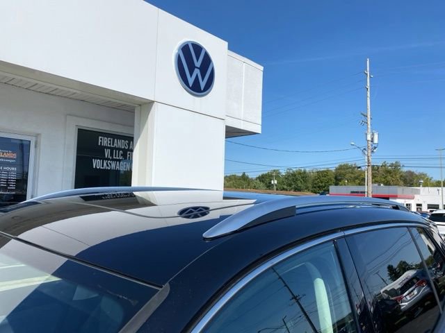 New 2025 Volkswagen Tiguan SE image 14