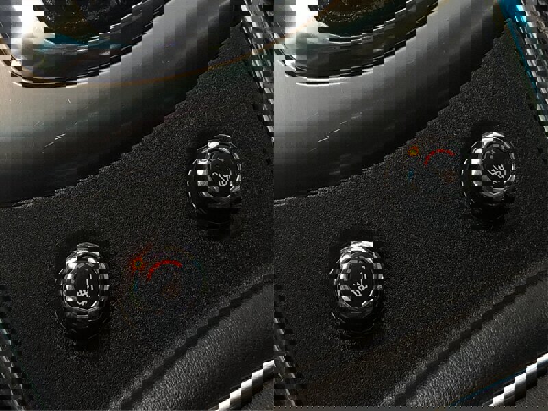 Used 2015 INFINITI Q40 w/ Navigation Package image 27