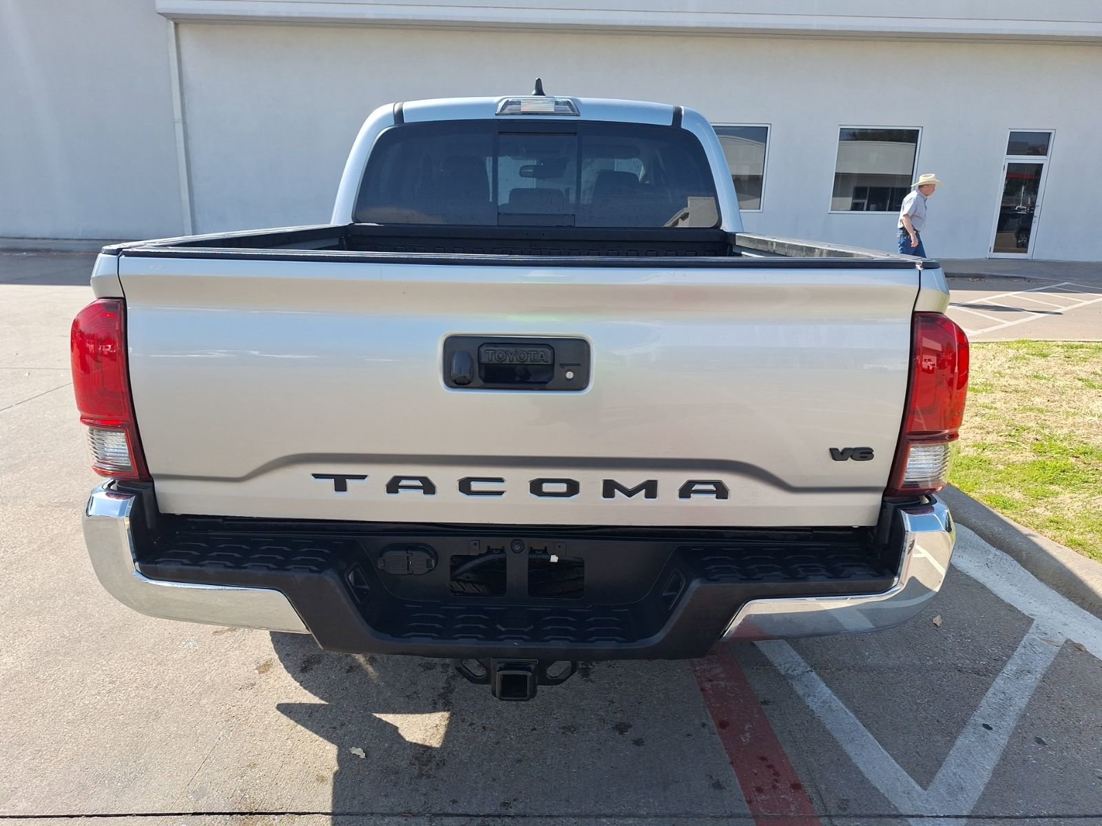 Used 2022 Toyota Tacoma SR5 image 5