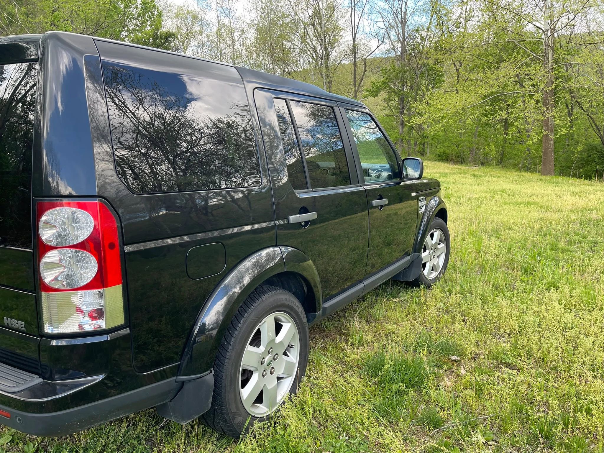 Used 2011 Land Rover LR4 HSE AWD/4WD image 3